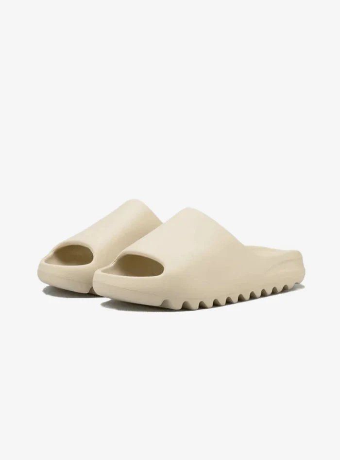 Yeezy Slides Beige