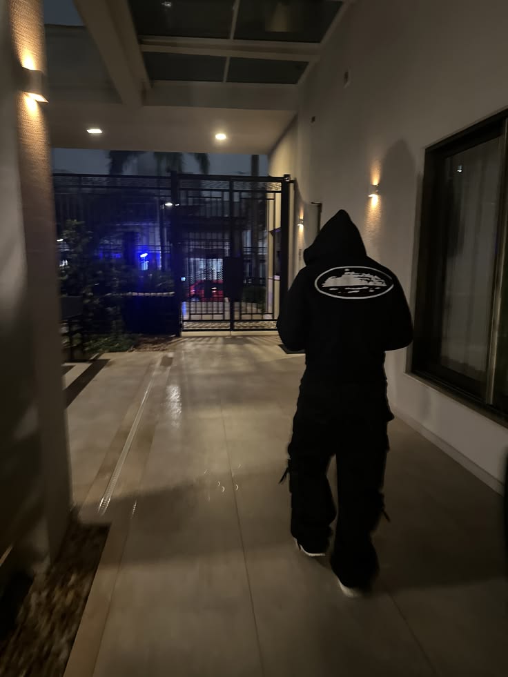 Corteiz Hoodie - Black