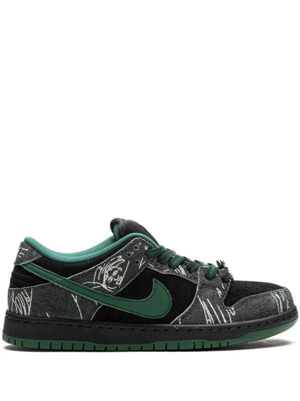 NIKE SB Dunk Low “Three Skateboards”