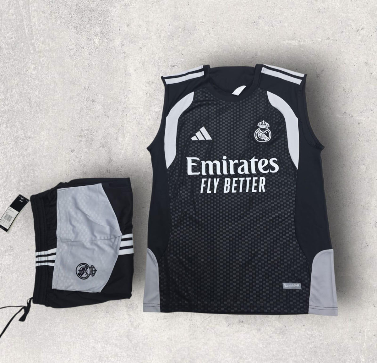 Real Madrid Black Sleeveless Training Set – Grey Trim Vest & Shorts