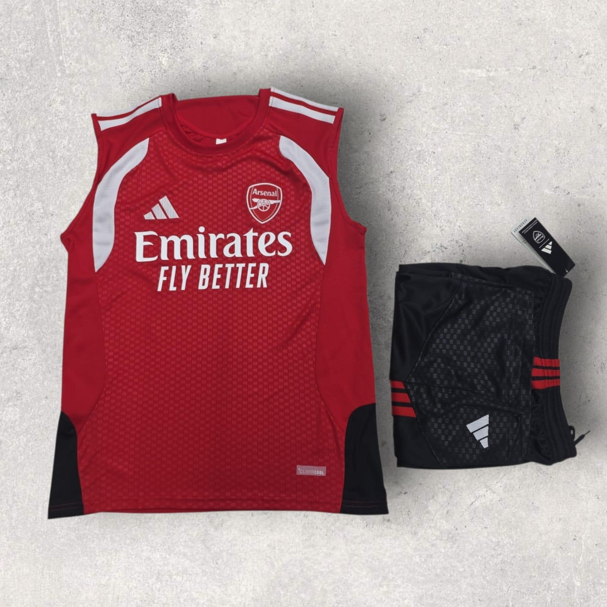 Arsenal Red Sleeveless Training Set – White Trim Vest & Shorts