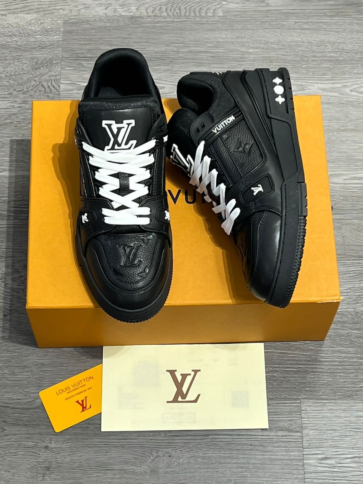 LV Sneakers - Black - FAVELA