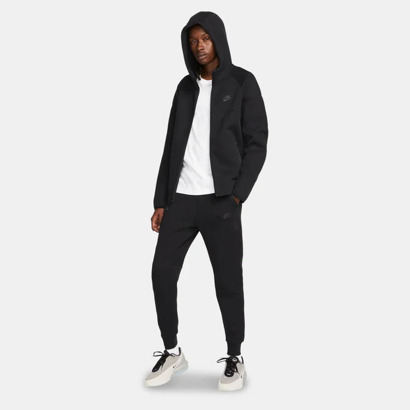 Nike Tech Fleece Tracksuit “Black”