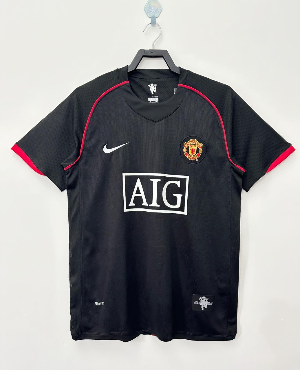 Manchester United Classic Football Shirt - AWAY