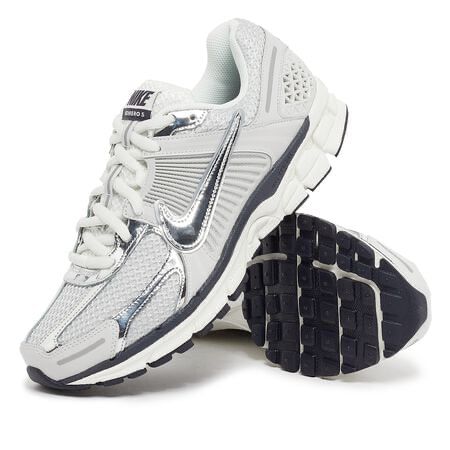 NIKE Zoom Vomero 5 "Metallic Silver"
