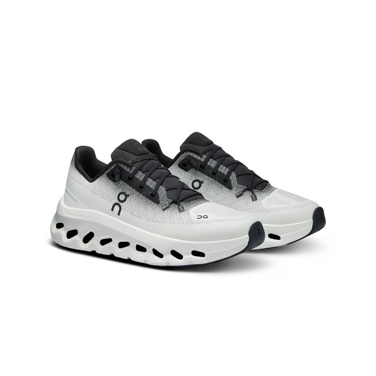 On Cloud Runner - "Black/White"