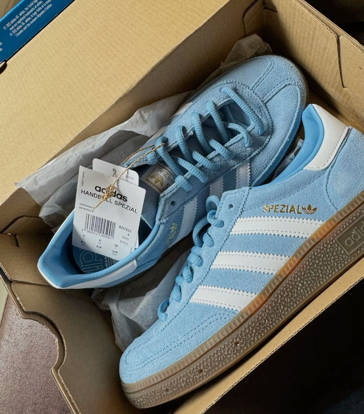 Adidas Spezial - Baby Blue - FAVELA