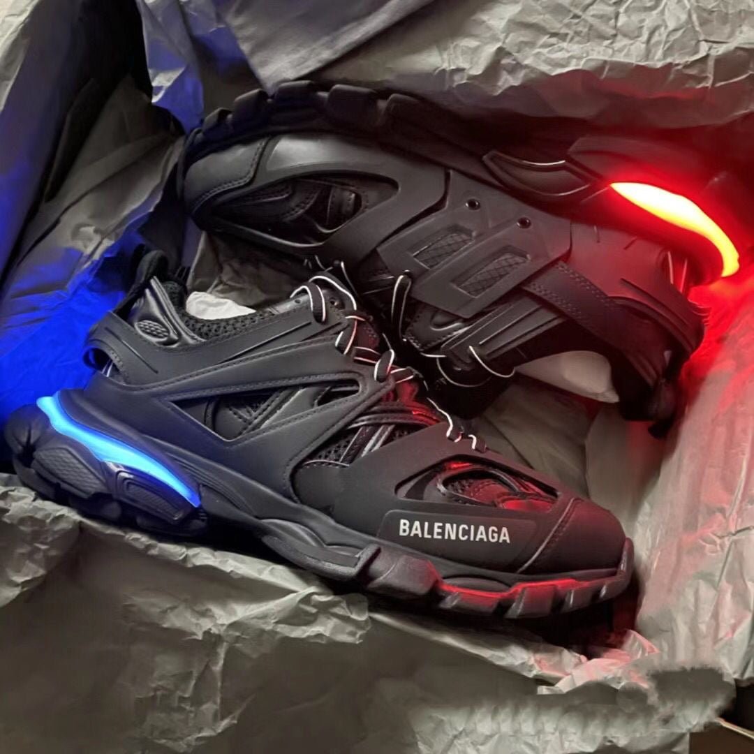 Balenciaga Track LED - Black - FAVELA