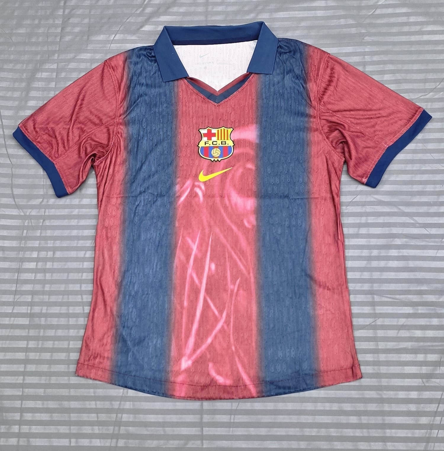 Barcelona Classic Football Shirt - HOME - FAVELA