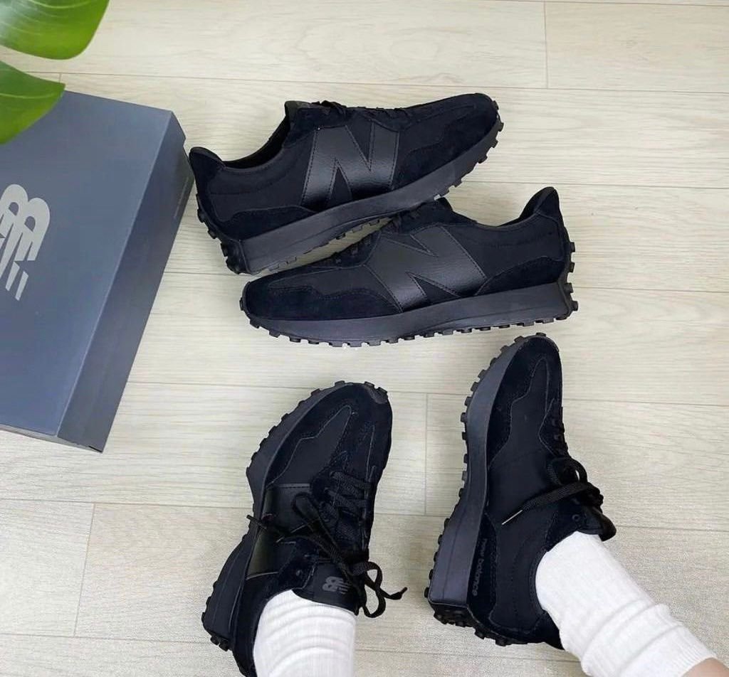 New Balance 327 “Full Black” - FAVELA