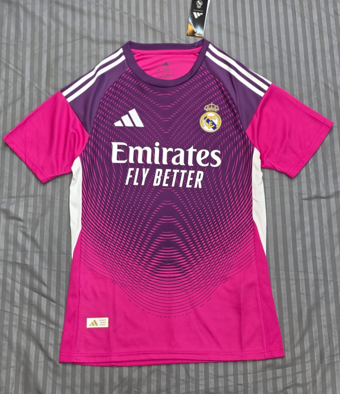 Real Madrid Football Shirt - AWAY - FAVELA